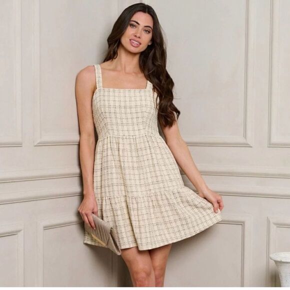 Square neck mini summer dress. Sizes S, M and L - Picture 4 of 4